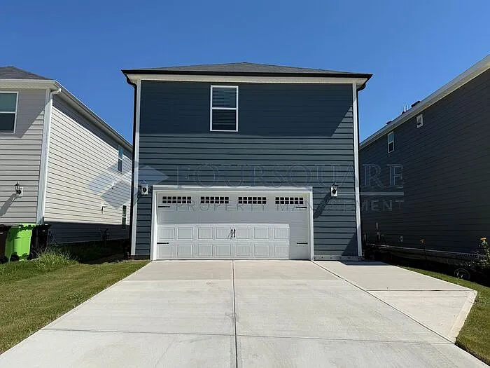 4 bed, 2.5 bath, 2246 sqft, $2,097 — Photo 4