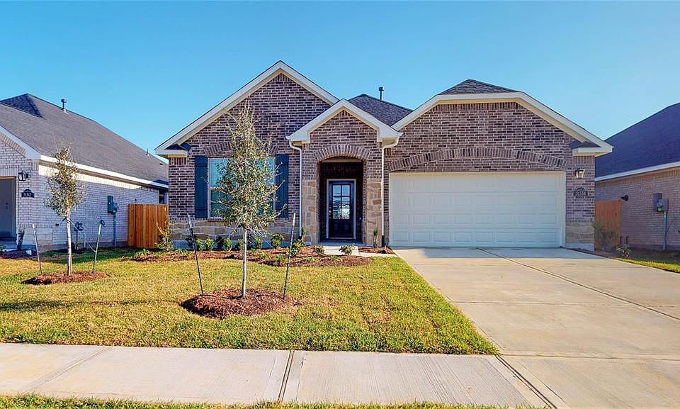 1st image of 31338 Horseshoe Ln