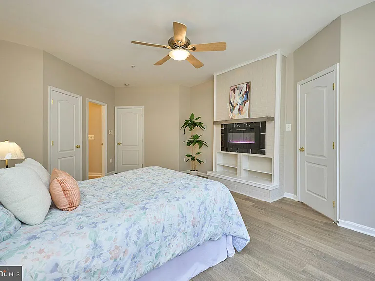 7166 Little Thames Dr — Photo 19