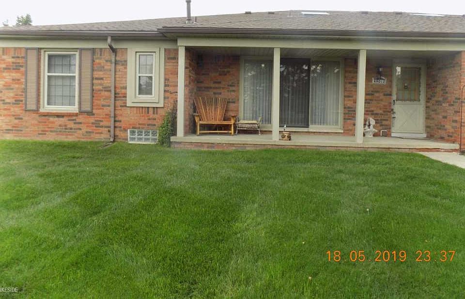 1st image of 49012 Hickory Ct