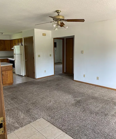 156 S McGuire Dr #4 — Photo 3