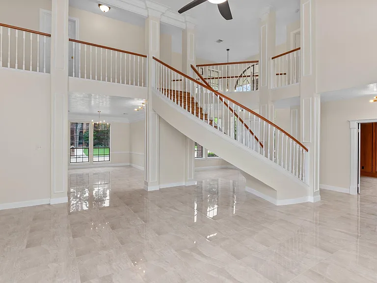 17402 Wilton Park Ct — Photo 9