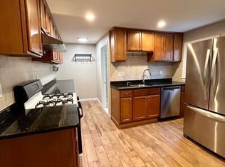8 Hill St, Lexington, MA 02421