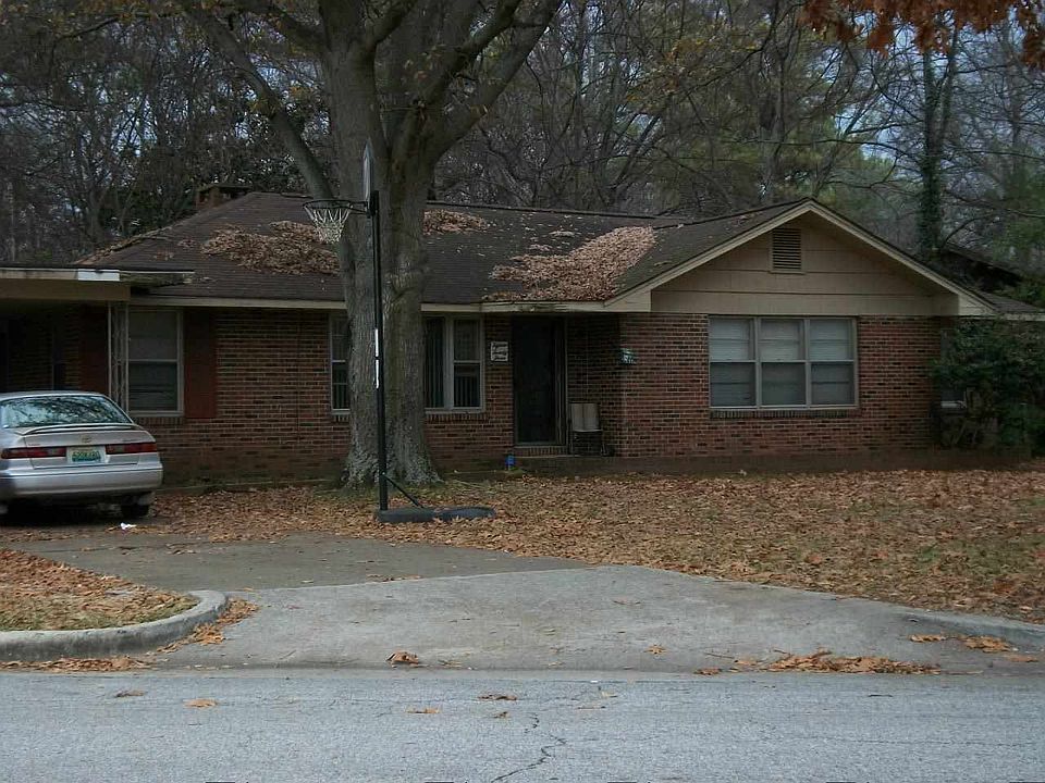 2nd image of 1523 Somerville Rd SE