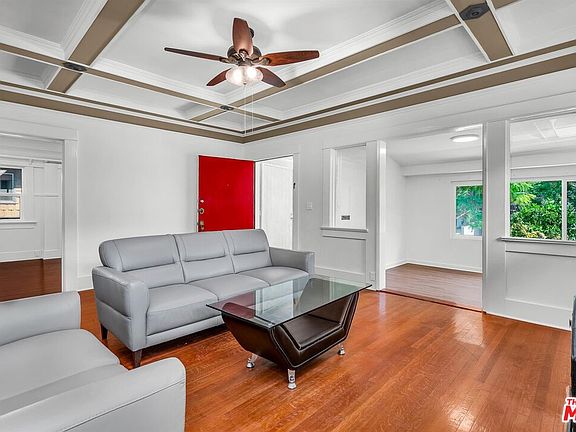 3rd image of 139 S Gramercy Pl