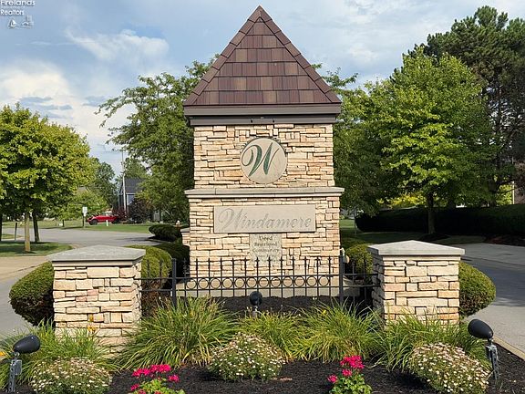 4th image of 1003 Wyndham Ln