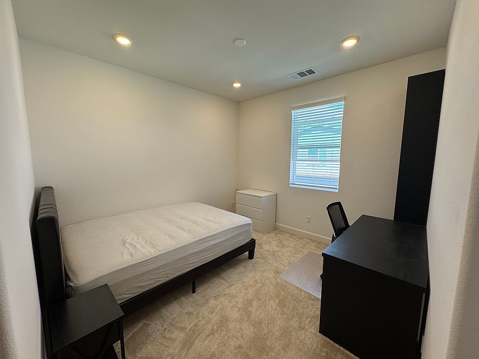 Fully furnished room