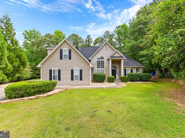 130 Broadleaf Point, Fayetteville, GA 30215