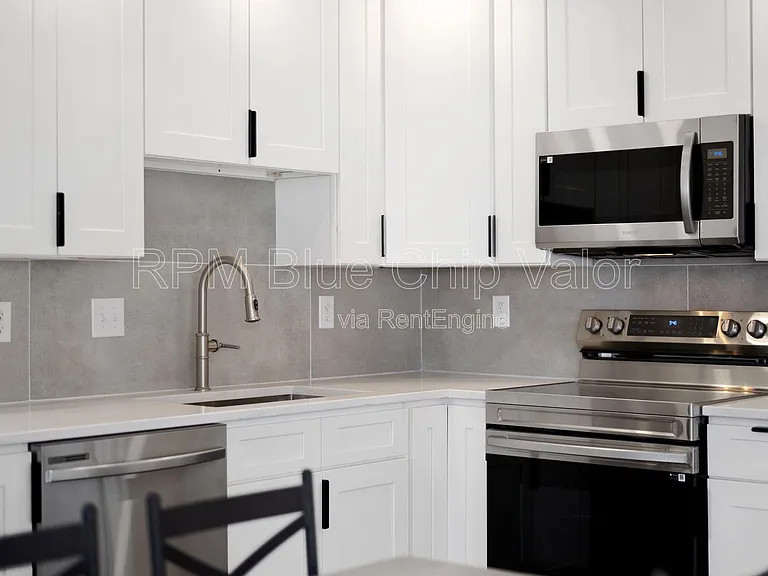 2151 Colerain Ave — Photo 13