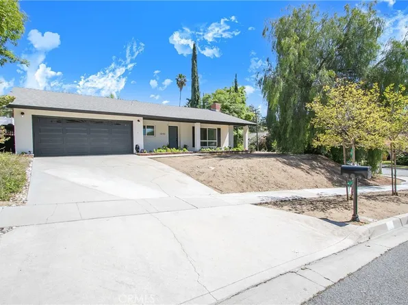 1645 Juanita Ln, Redlands, CA 92373