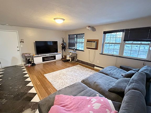 5th image of 243 Boston Post Rd E APT 11