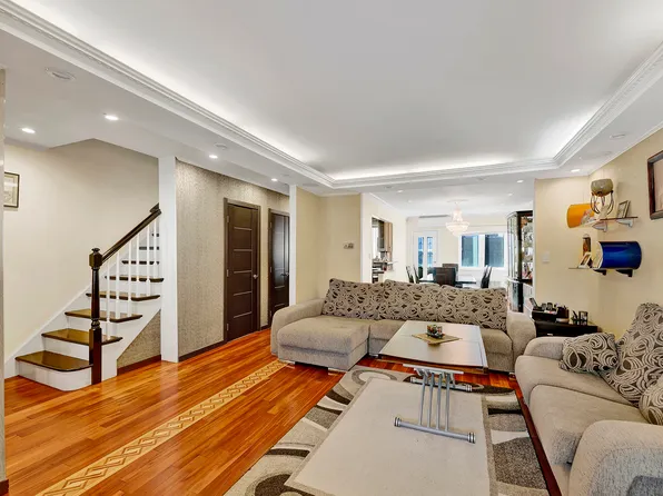 138 Bay 11th Street image 1 of 16