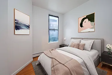 Rented by R New York