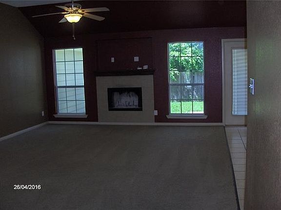 5th image of 133 Parkwood Ct