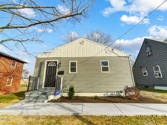 2nd image of 706 Marian Ave