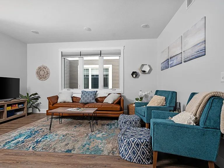 922 E Front St #201 — Photo 53