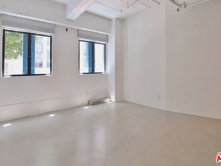 849 S Broadway #M02 — Photo 4