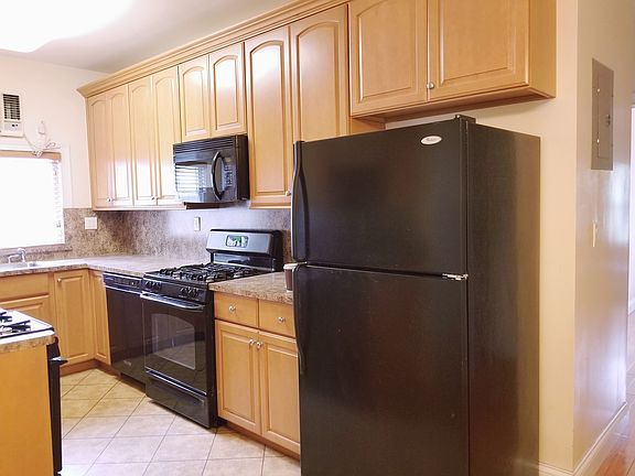 3rd image of 1722 E 15th St #2