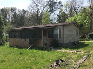 365 Denzil Ln, Oneida, TN 37841