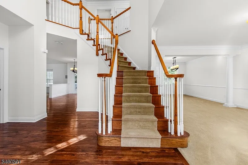 4 bed, 2.5 bath, $5,000 — Photo 2