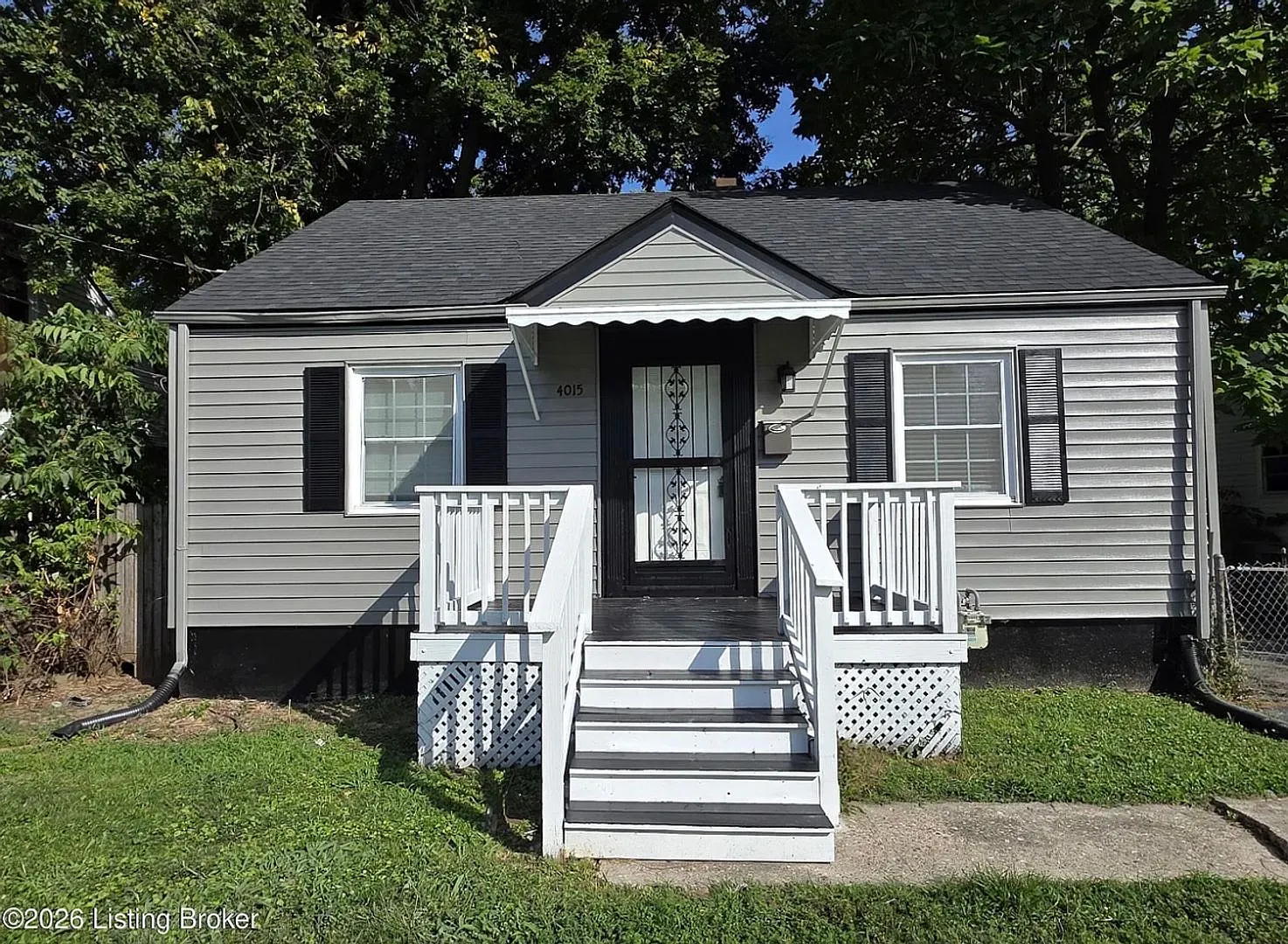 Doll House! Newly remodeled 3 BR, 1 BA home with partially finished basement! 4015 Valley View Dr... — Photo 2