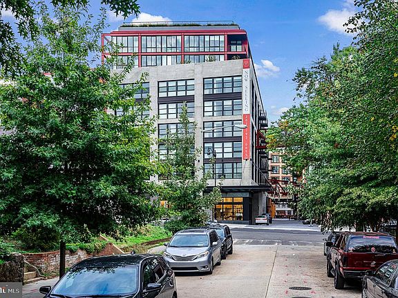 3rd image of 1625 Eckington Pl NE #Penthouse 103