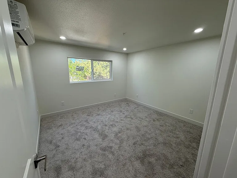 1565 Carlin St — Photo 23
