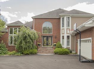 7 Estates Dr, Ithaca, NY 14850