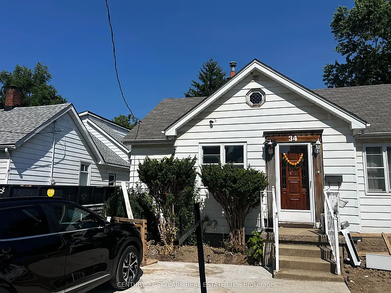 34 Clarence St — Photo 1