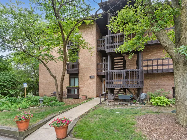 1615 Maple Ter Unit 3L, Lisle, IL 60532