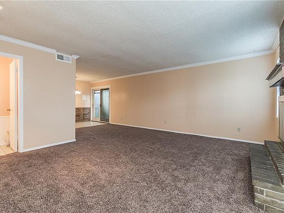 2nd image of 401 12th Ave SE APT 153