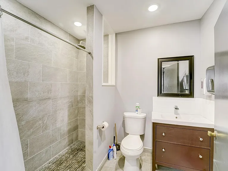 75 Liberty Ave #D30 — Photo 27