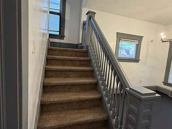 4th image of 3718 W 37th St