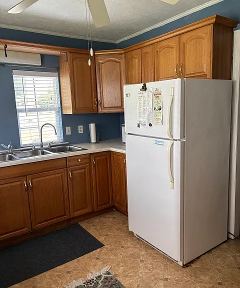 356 Lavender St — Photo 8