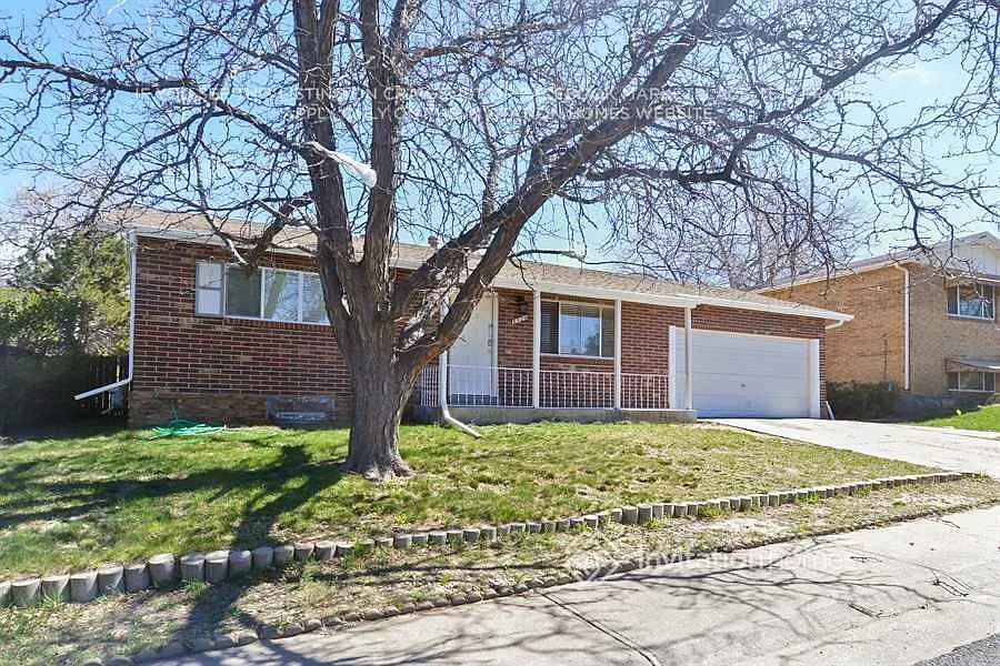 Building Photo - 5524 Elkhart St