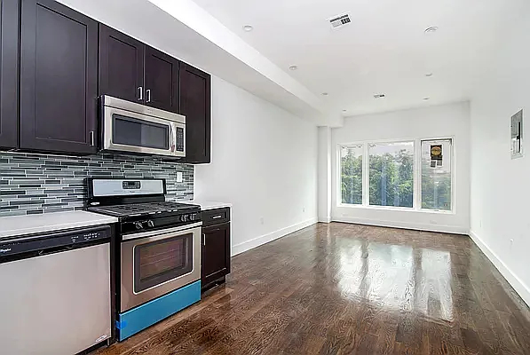 Sold by Compass | media 7