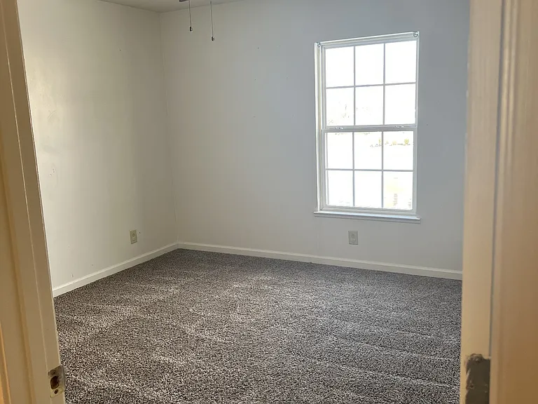 551 Syracuse Dr #B — Photo 10