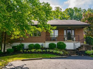 5559 Forest Lake Dr #5559, Prospect, KY 40059