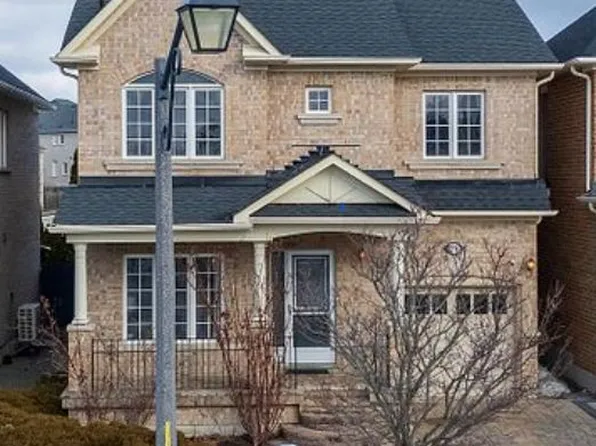 19 Abraham Ct, Ajax, ON L1Z 0A9