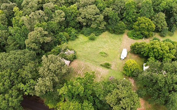 3rd image of 4985 County Road 411
