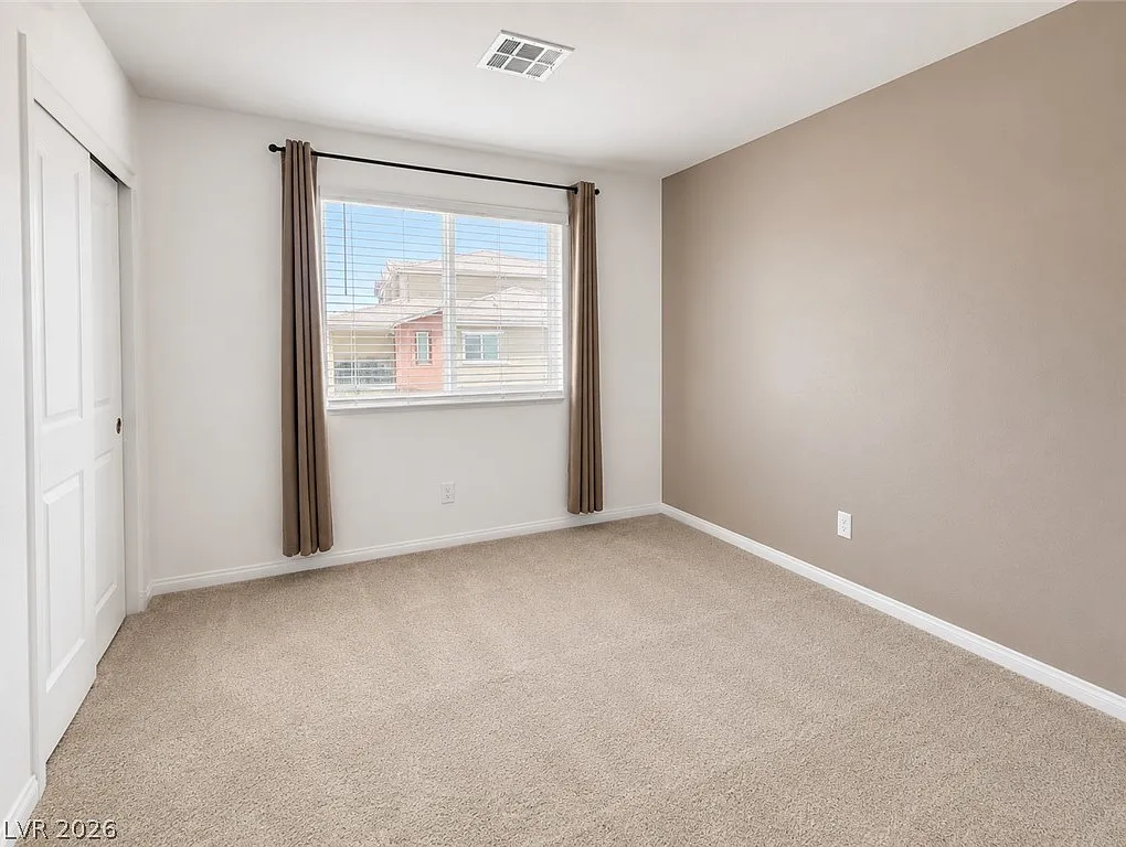 3 bed, 2.0 bath, 1273 sqft, $1,852 — Photo 4