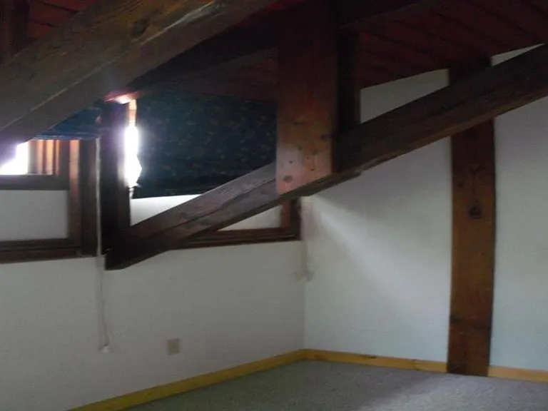 623 N Wisconsin St #B — Photo 2