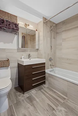 Rented by Modern Spaces | media 17