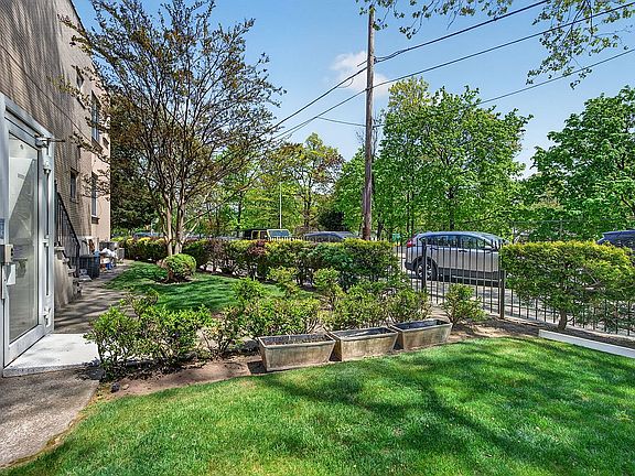 4th image of 655 76th St #2