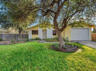 1069 Tempe Cir, Hanford, CA 93230