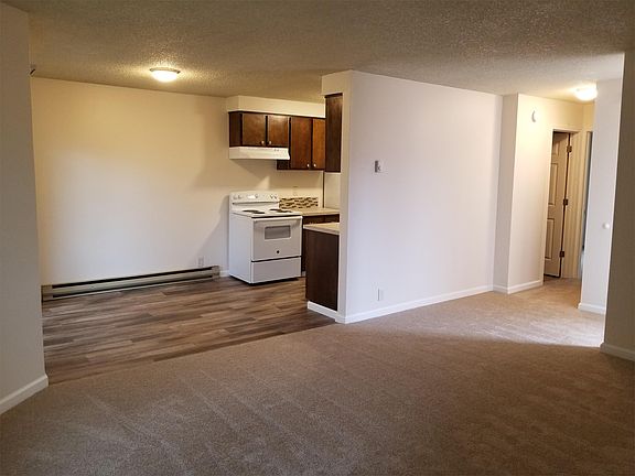 Living room, dining room, Kitchen