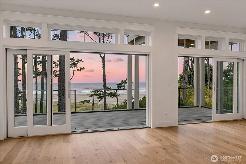 3rd image of 22 Seaside Lane