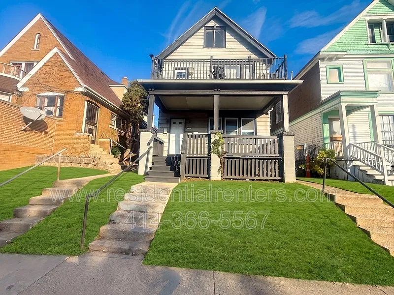 2 bed, 1.0 bath, 1400 sqft, $1,195 — Photo 1