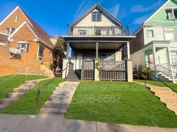 2520 N Holton St, Milwaukee, WI 53212