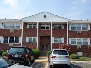 32A8 Woodedge Ave, Edison, NJ 08817
